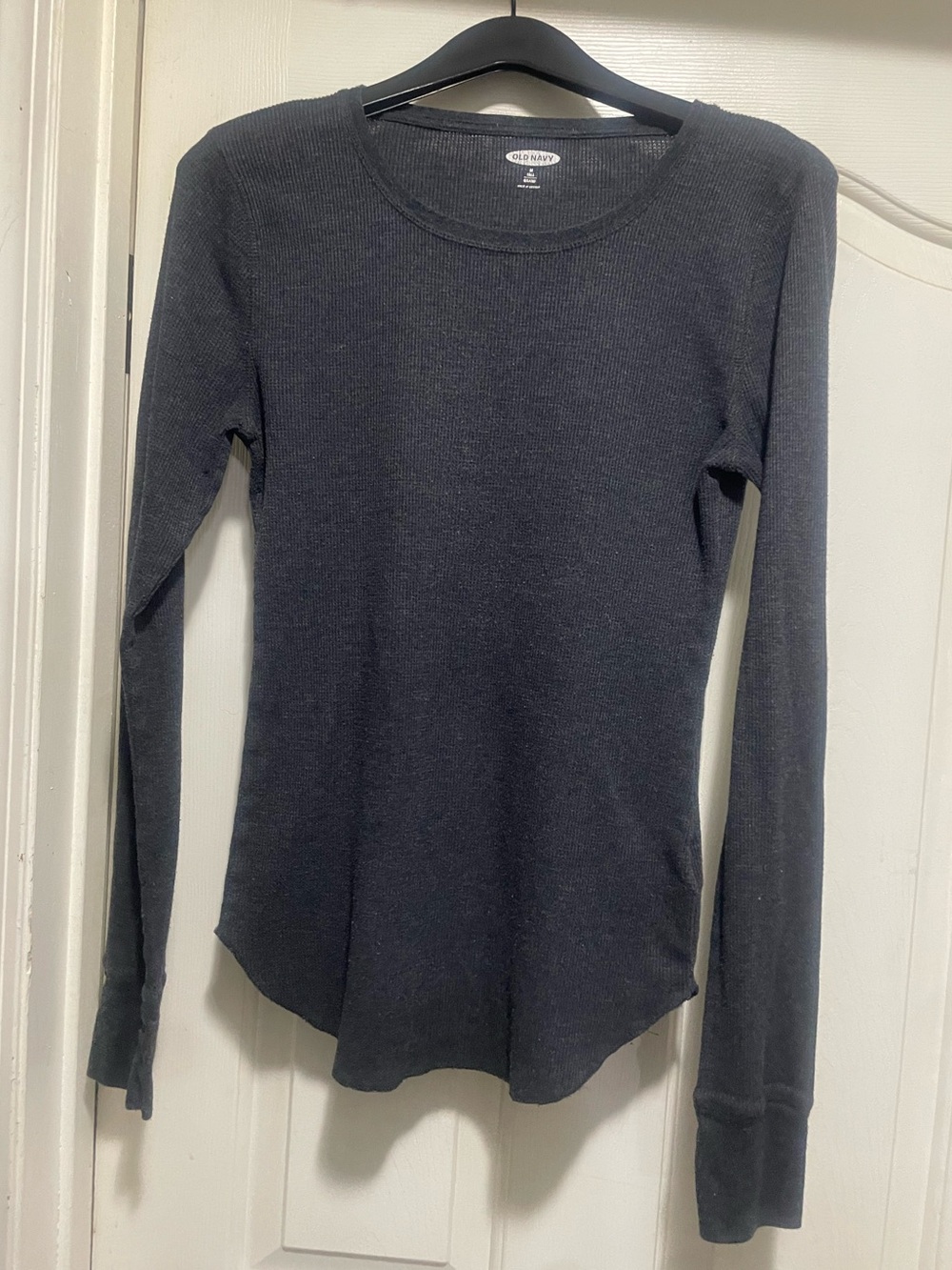 Old Navy Charcoal Waffle Knit Long-Sleeve Top – Medium Tall